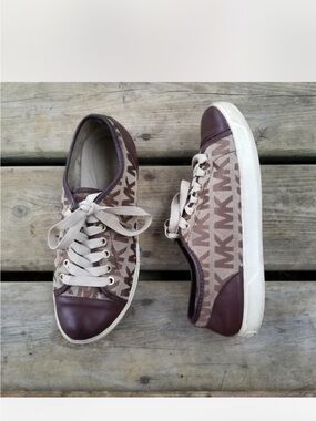 Michael Kors Beige Brown Logo Low-Top Sneakers